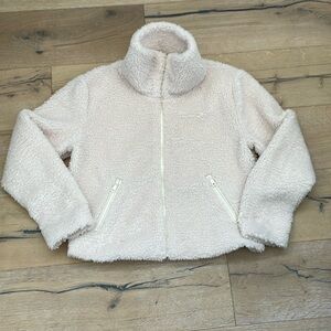 Beyond Yoga fleece jacket. Excellent! Like New- worn once! Small